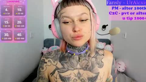 Snapshot of max69alexa chatting on September 15, 5:18 am Ur sweet heart online show from September 15, 5:18 am