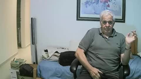 Snapshot of max_2017 chatting on December 29, 3:00 am max_2017 online show from December 29, 3:00 am