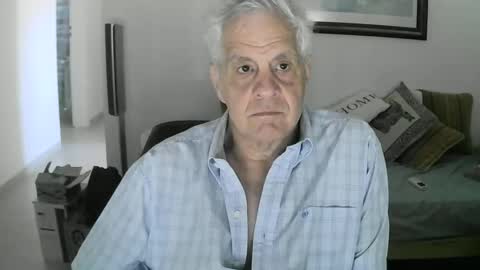 Snapshot of max_2017 chatting on January 1, 9:31 pm max_2017 online show from January 1, 9:31 pm