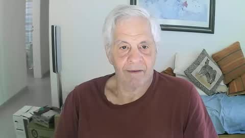 Snapshot of max_2017 chatting on February 8, 7:27 pm max_2017 online show from February 8, 7:27 pm