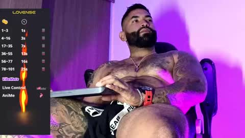 max__prada online show from November 4, 1:05 am