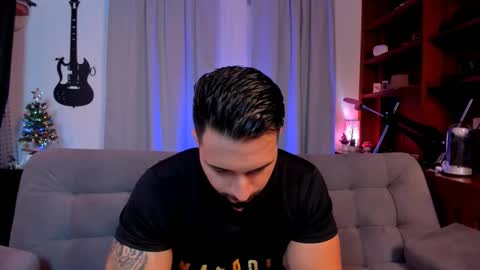 max D. online show from December 8, 10:36 pm