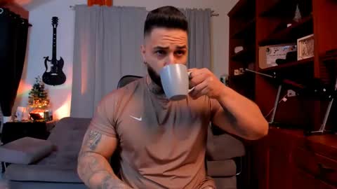 max D. online show from January 15, 12:47 pm