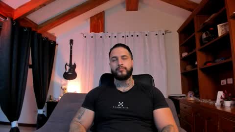 max D. online show from October 8, 11:46 pm