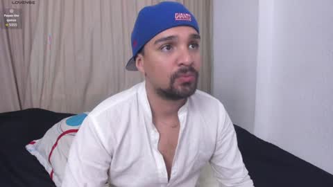 Snapshot of max_ed chatting on June 13, 8:01 am edward online show from June 13, 8:01 am