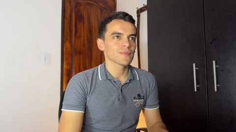 Max Lancaster online show from December 14, 10:07 pm