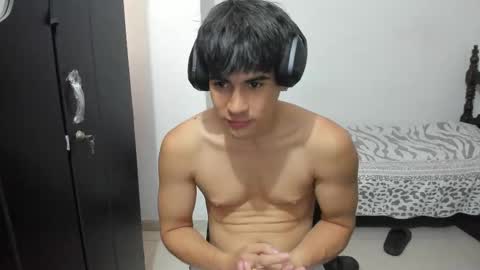 Snapshot of max_miller66 chatting on September 16, 1:45 pm Max online show from September 16, 1:45 pm