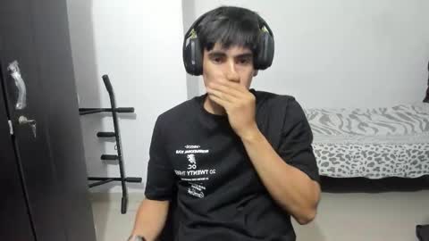 Snapshot of max_miller66 chatting on September 21, 2:13 am Max online show from September 21, 2:13 am