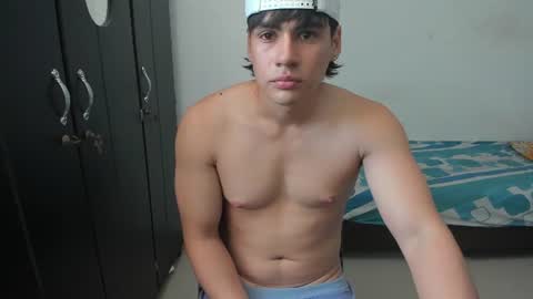 Snapshot of max_miller66 chatting on June 9, 2:50 pm Max online show from June 9, 2:50 pm