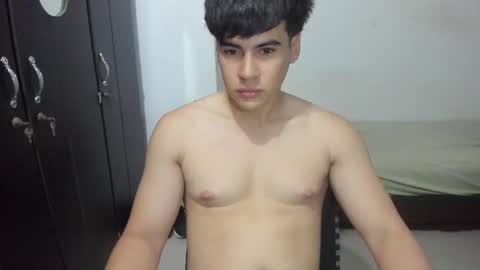 Snapshot of max_miller66 chatting on July 5, 4:19 am Max online show from July 5, 4:19 am