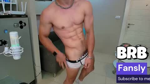 Snapshot of max_russell chatting on November 21, 10:47 am Former Porn Star online show from November 21, 10:47 am