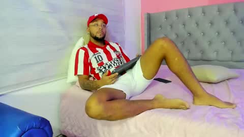 Snapshot of max_sexyhot26 chatting on January 26, 2:45 am max_sexyhot26 online show from January 26, 2:45 am
