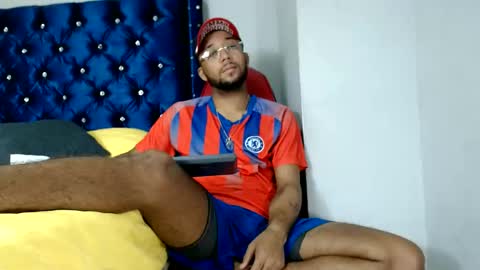 Snapshot of max_sexyhot26 chatting on February 26, 2:59 am max_sexyhot26 online show from February 26, 2:59 am