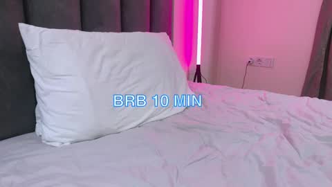 Max  online show from February 13, 9:06 pm