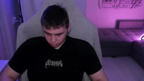 Max online show from February 25, 1:21 pm