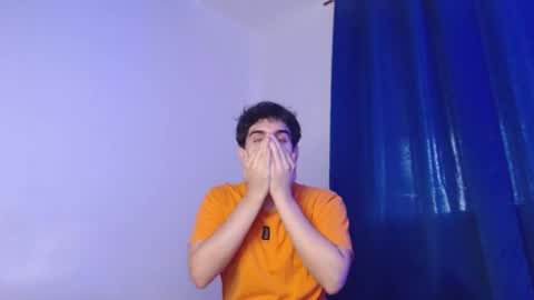 Snapshot of max_snow1616 chatting on November 10, 7:24 pm max_snow1616 online show from November 10, 7:24 pm