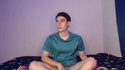 Snapshot of max_snow1616 chatting on December 5, 6:26 pm max_snow1616 online show from December 5, 6:26 pm