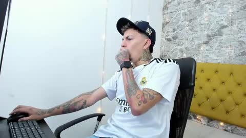 max_sstteel online show from April 25, 1:14 pm