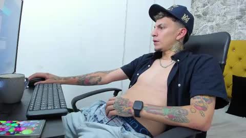 max_sstteel online show from April 30, 5:58 am