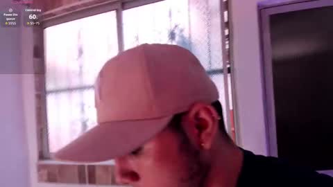 max_valiant1 online show from November 6, 5:47 pm