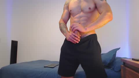 max_xl_ online show from February 11, 3:17 pm