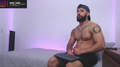 Snapshot of max_xl_ chatting on April 30, 11:20 pm max_xl_ online show from April 30, 11:20 pm