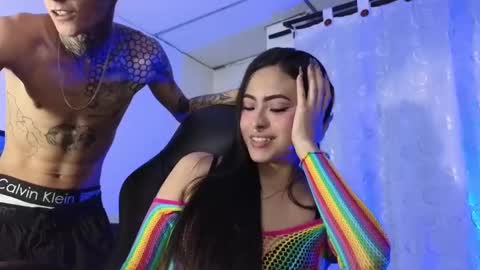 Snapshot of maxandalyn_ chatting on January 9, 9:58 pm Max Dalyn online show from January 9, 9:58 pm