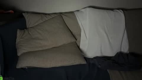 Max online show from September 23, 8:23 pm