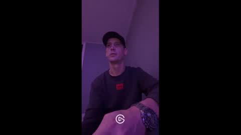 Max online show from January 6, 9:00 pm