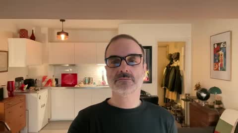 Snapshot of maxbow chatting on January 16, 11:58 am Max Mikado online show from January 16, 11:58 am