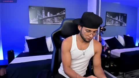 Max Conor online show from April 27, 6:00 am