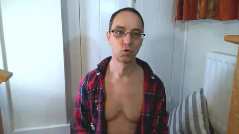 Max Davies online show from March 19, 9:13 am