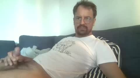 Snapshot of maxhorn591 chatting on September 24, 2:09 pm maxhorn591 online show from September 24, 2:09 pm