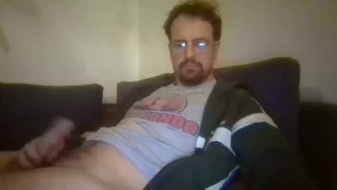 Snapshot of maxhorn591 chatting on October 20, 9:37 pm maxhorn591 online show from October 20, 9:37 pm