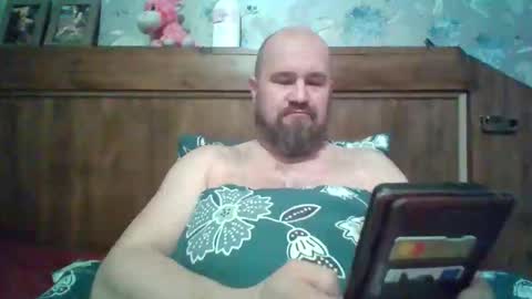 Snapshot of maxhunter chatting on April 9, 10:04 pm maxhunter online show from April 9, 10:04 pm