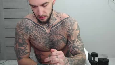 Snapshot of maxi_foxxx chatting on April 27, 4:43 am Maximus Fox online show from April 27, 4:43 am