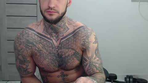 Snapshot of maxi_foxxx chatting on May 7, 7:14 am Maximus Fox online show from May 7, 7:14 am