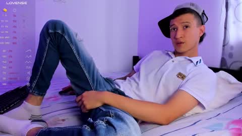 Snapshot of maxi_open chatting on February 9, 3:01 pm Maxi Model Independent online show from February 9, 3:01 pm