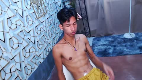 Reyn online show from February 11, 12:17 am