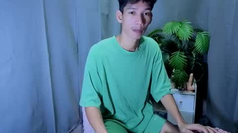 Reyn online show from October 20, 2:28 pm