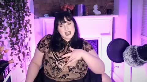 Snapshot of maximarilith chatting on September 24, 1:53 am Maxi Marilith online show from September 24, 1:53 am