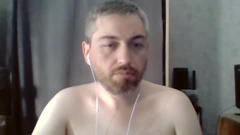 Snapshot of maximefrxx chatting on June 28, 3:18 pm Maxime online show from June 28, 3:18 pm