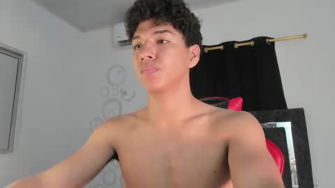 Maximiliano online show from March 8, 7:28 pm