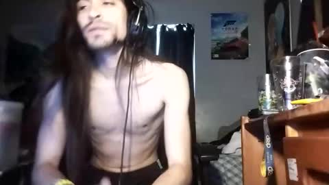 maximillianpayan95 online show from June 10, 11:57 pm