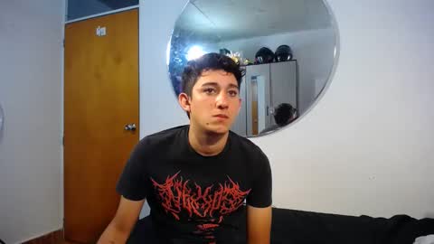 -- maximo and isa -- online show from September 11, 2:55 am