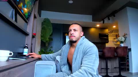 maximo_and_marcelo online show from February 24, 12:03 pm