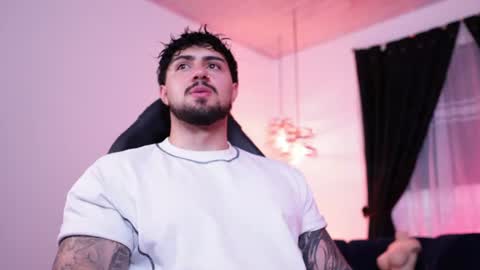 Maximo online show from June 25, 4:45 am