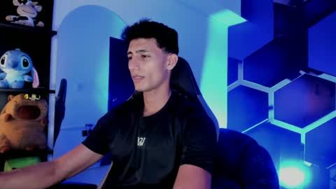 Snapshot of maximo_romano chatting on July 23, 7:34 pm Maximo online show from July 23, 7:34 pm