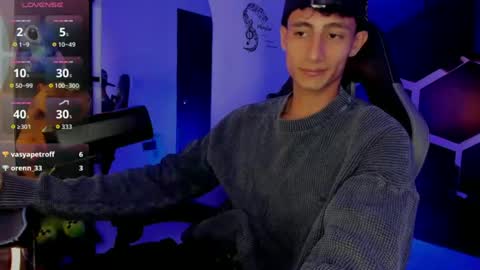 Snapshot of maximo_romano chatting on July 28, 7:39 pm Maximo online show from July 28, 7:39 pm