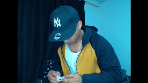 Snapshot of maximo_vega_new chatting on December 14, 10:34 am Maximo Aron Vega online show from December 14, 10:34 am